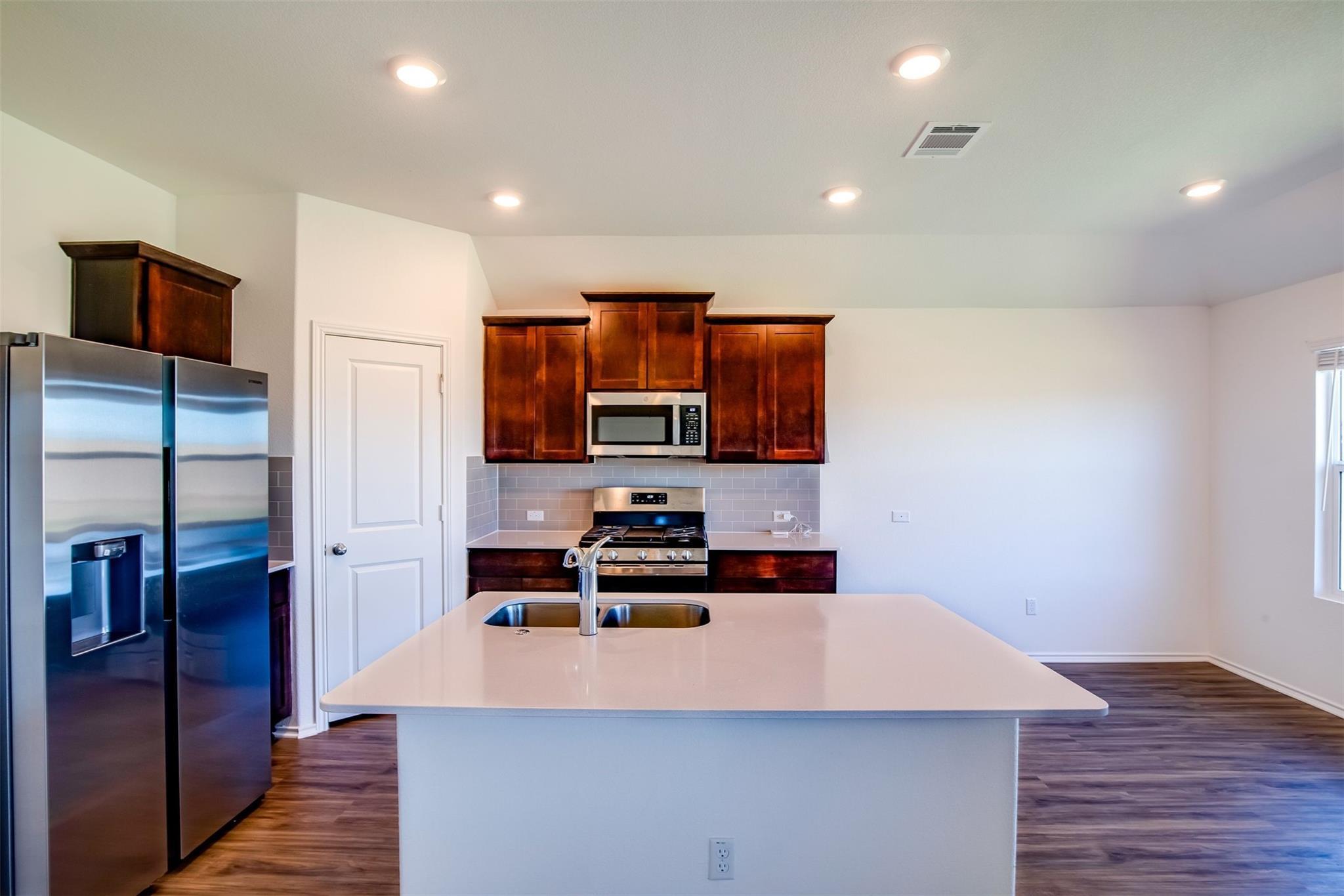 614 Milliner LOOP