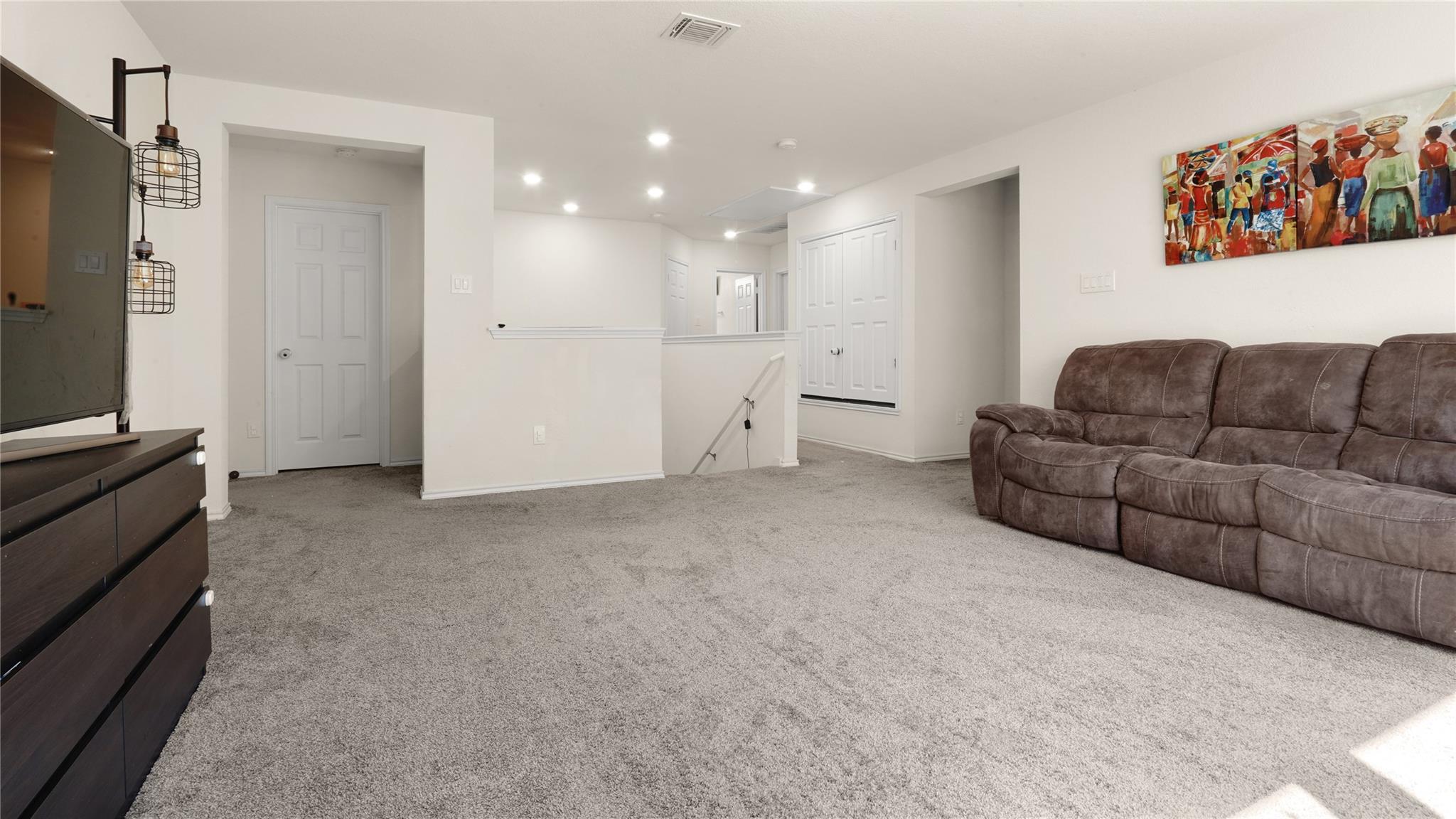 1017 Plano LN