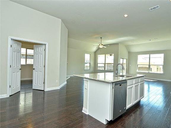 916 Purple Moor PASS