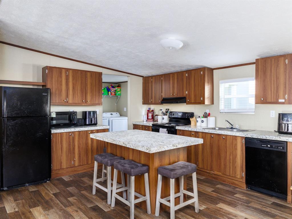 2877 County Road 463 RD