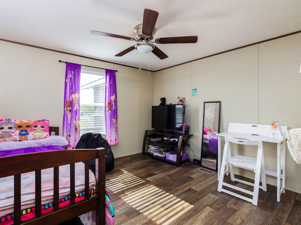 2877 County Road 463 RD