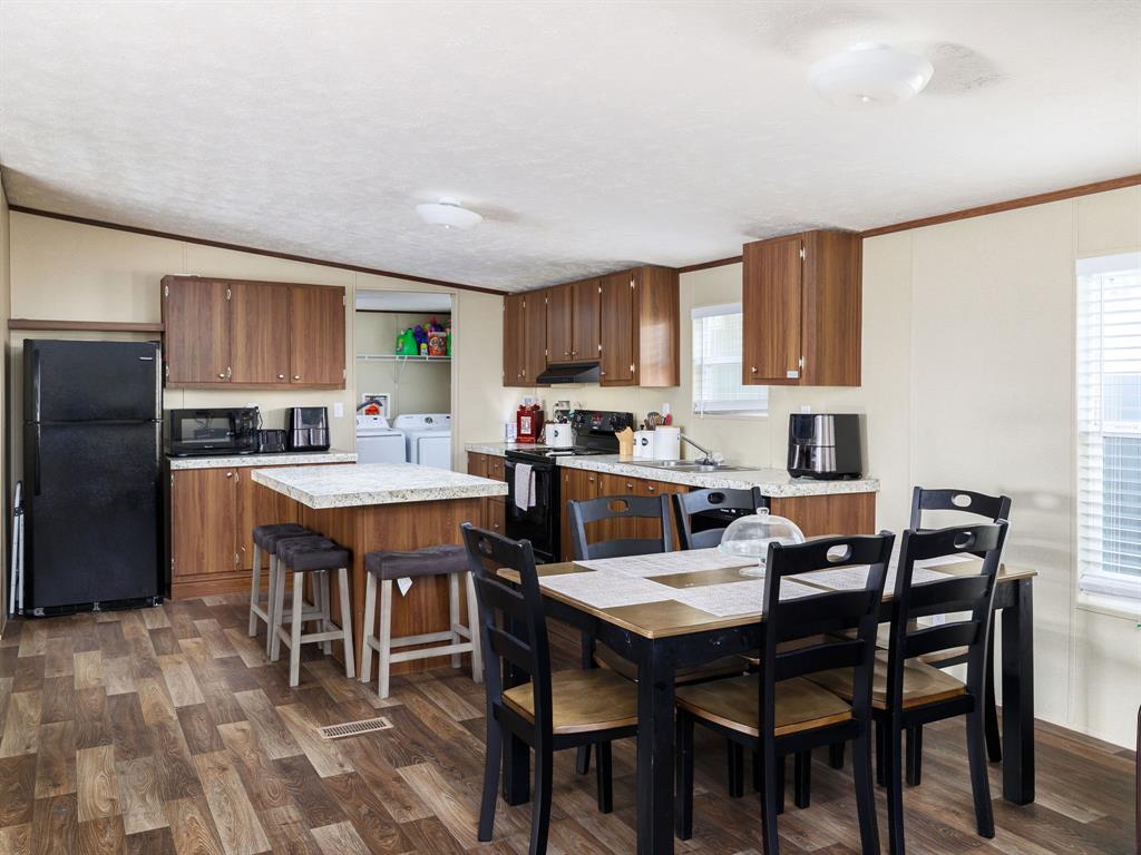 2877 County Road 463 RD