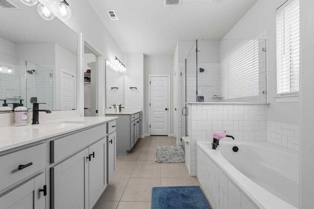 17616 Chino LN