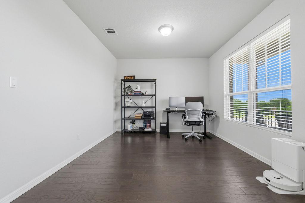 17616 Chino LN
