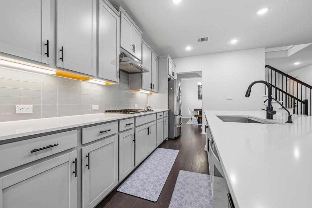 17616 Chino LN