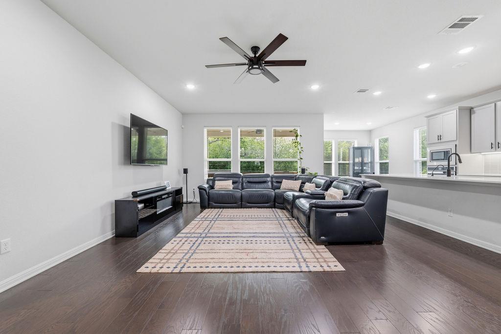 17616 Chino LN