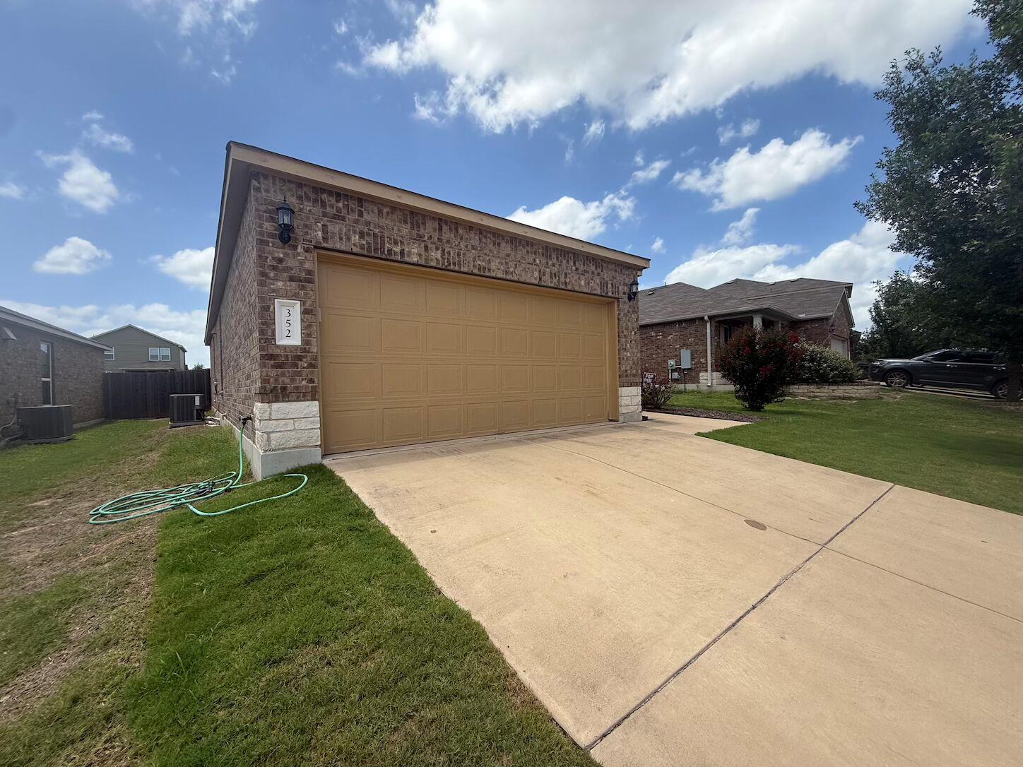 352 Martha DR