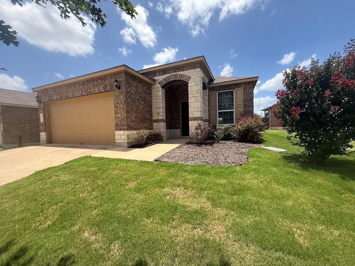 352 Martha DR