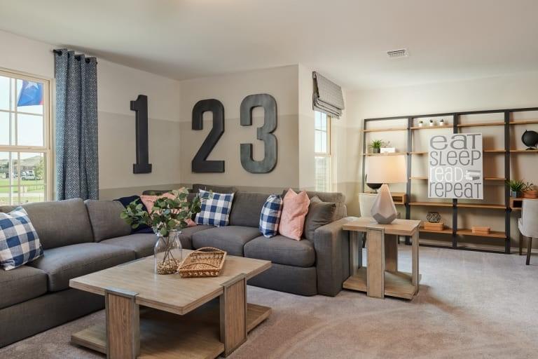 457 Bedford Falls LN