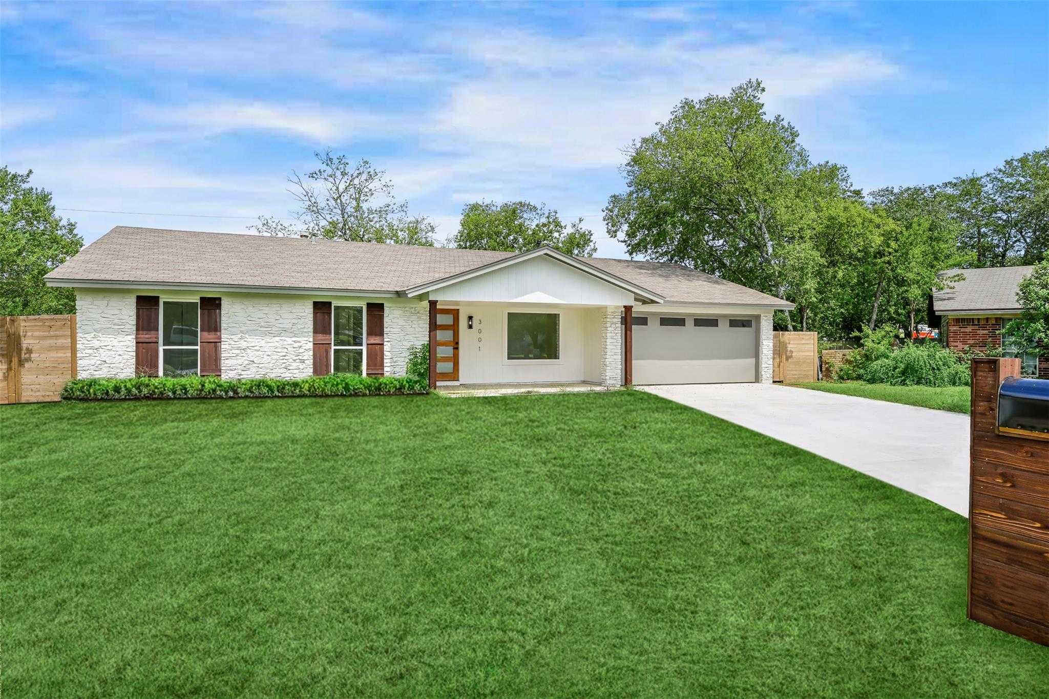 3001 Cedarlawn CIR