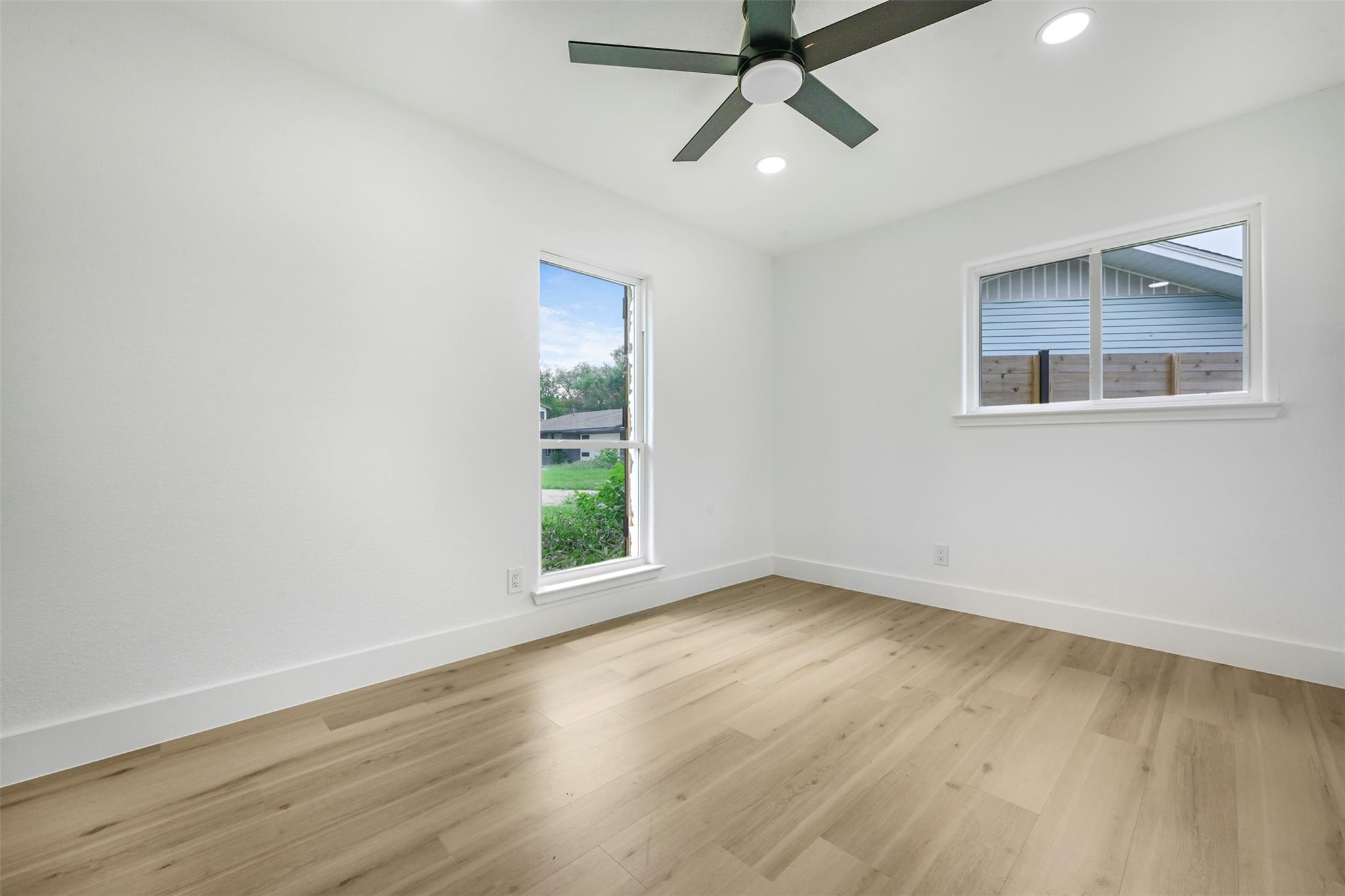 3001 Cedarlawn CIR