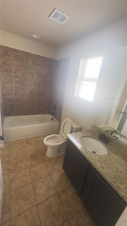 366 JOANNE Loop Unit B