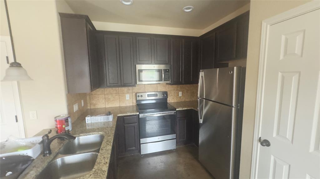 366 JOANNE Loop Unit B