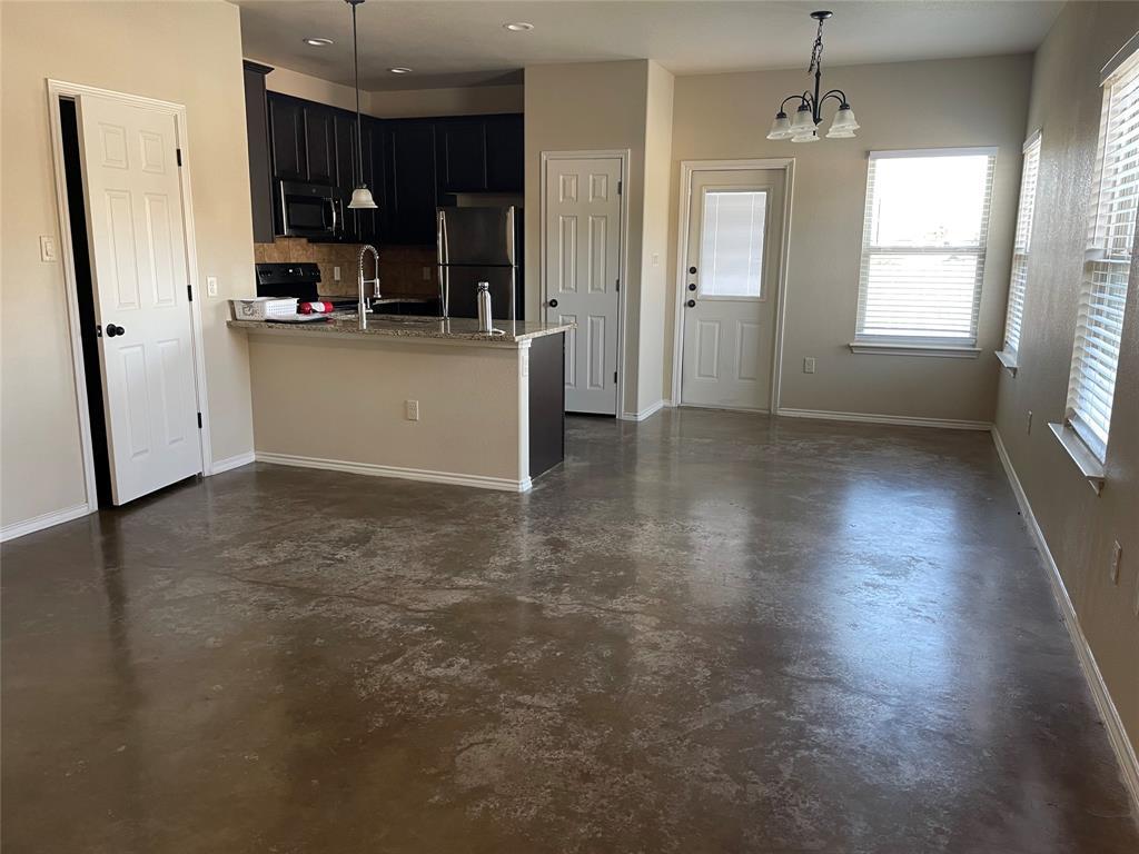 366 JOANNE Loop Unit B