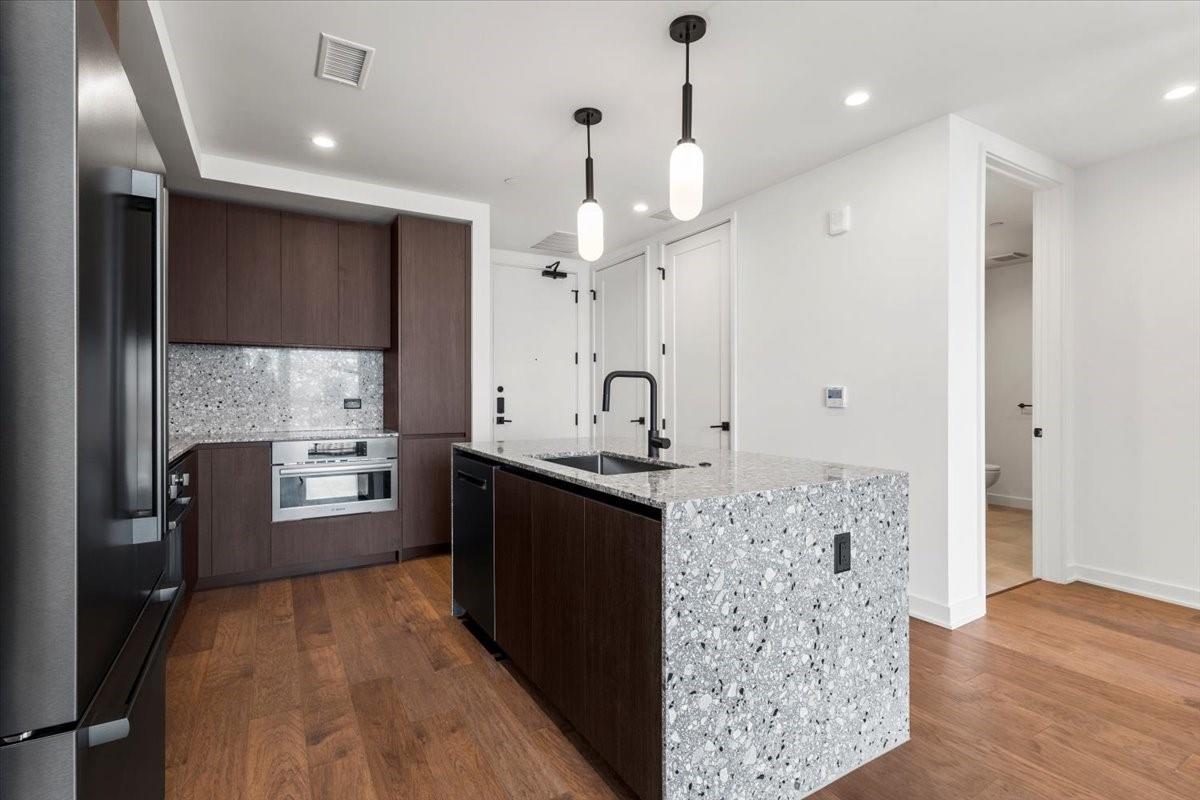 84 East Ave # 2702