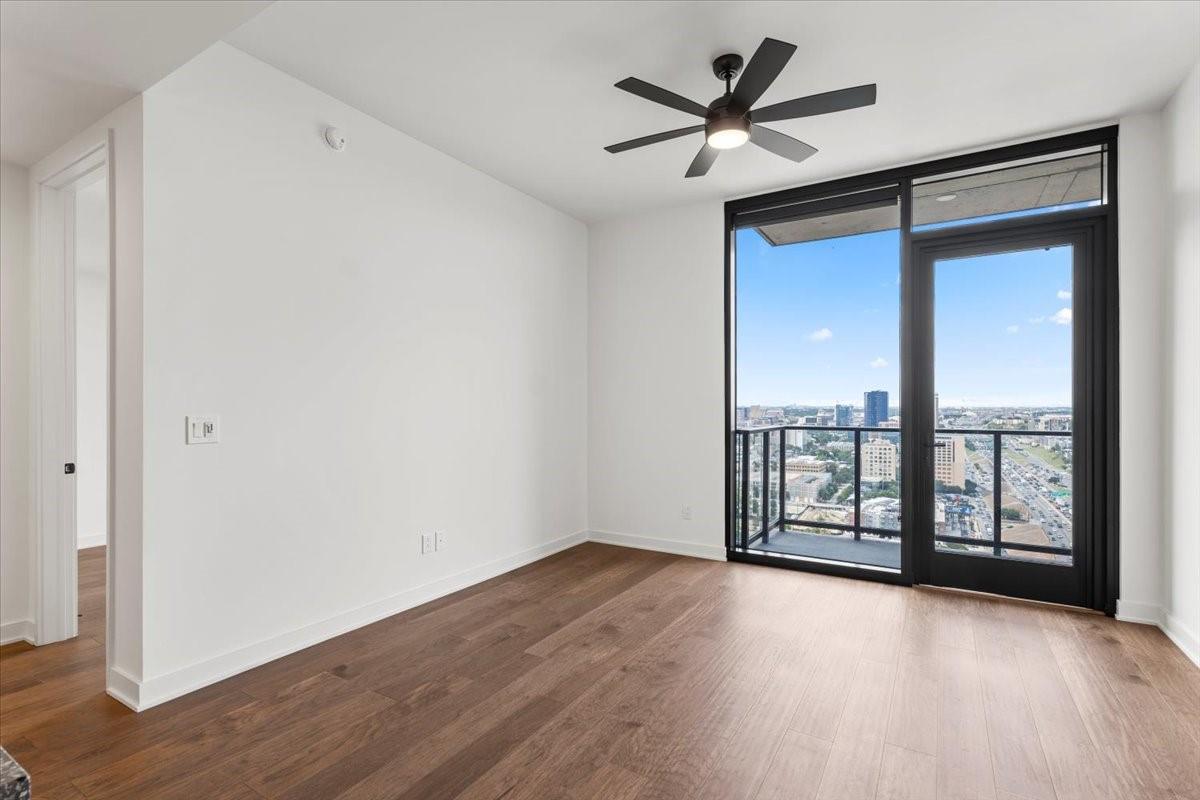 84 East Ave # 2702
