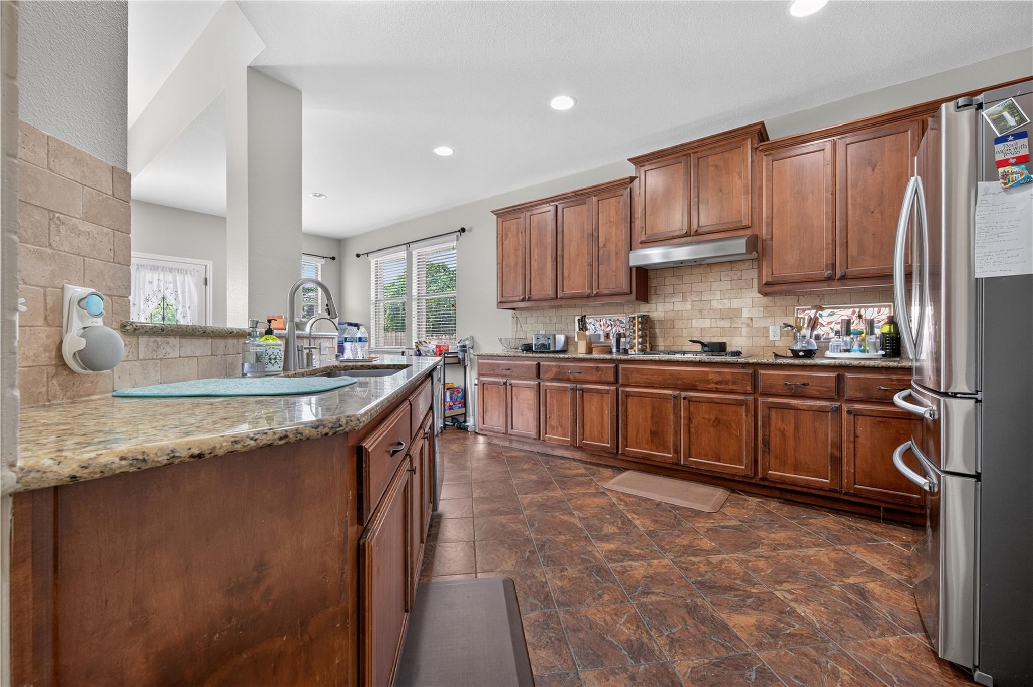 112 Latitude LN