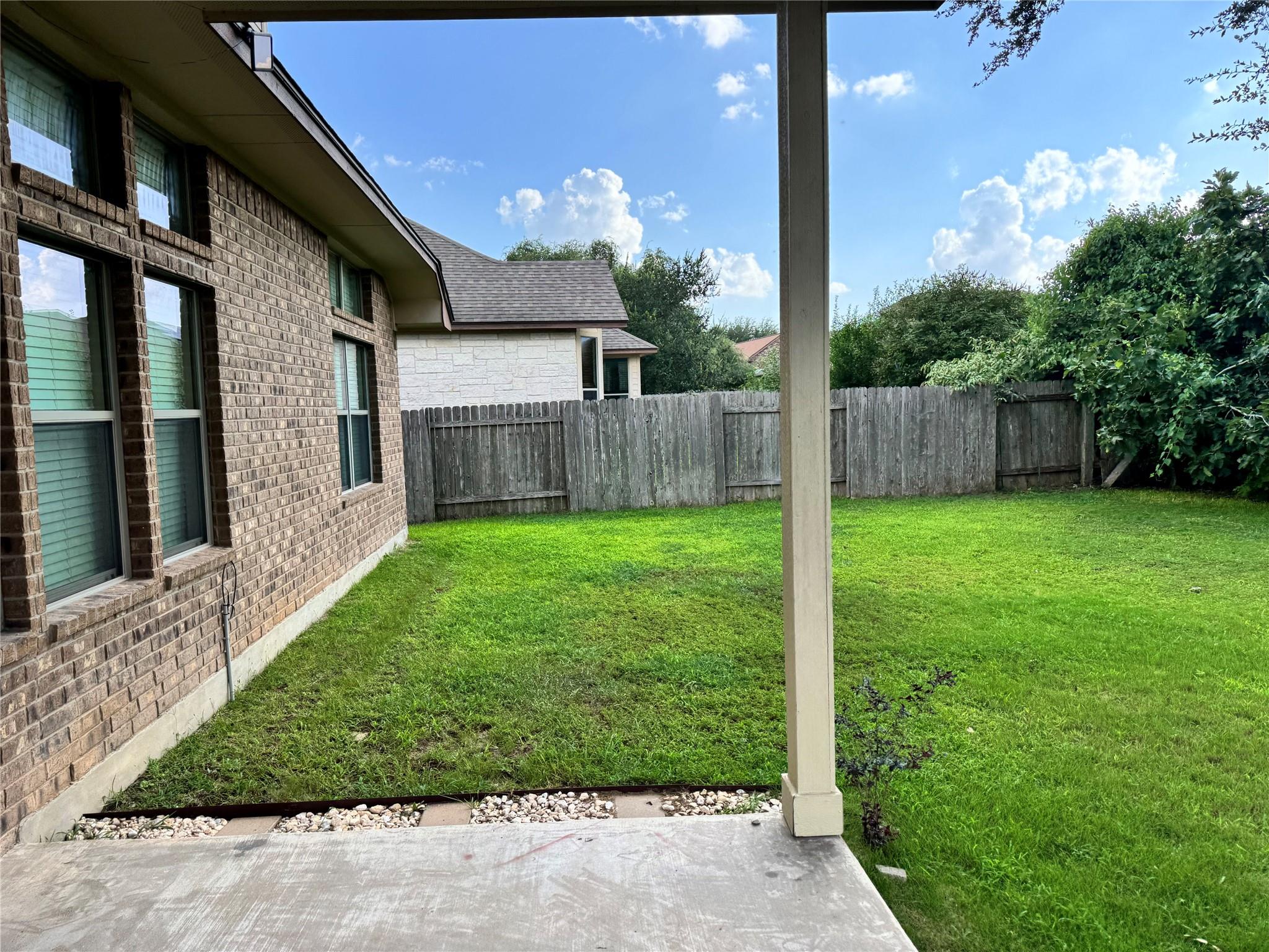 112 Latitude LN