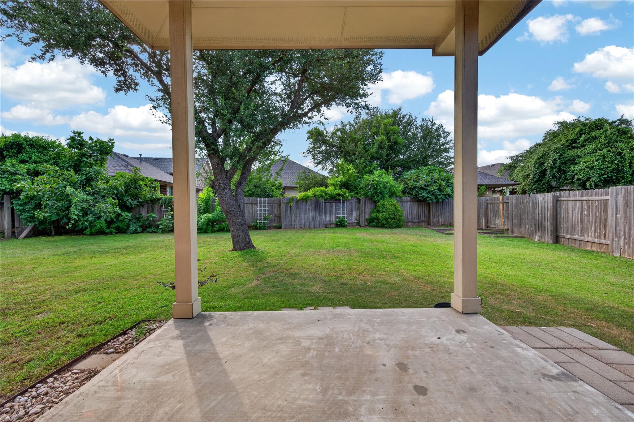 112 Latitude LN