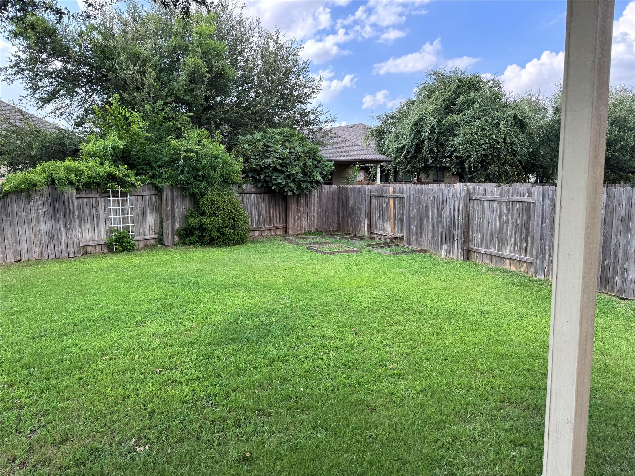 112 Latitude LN