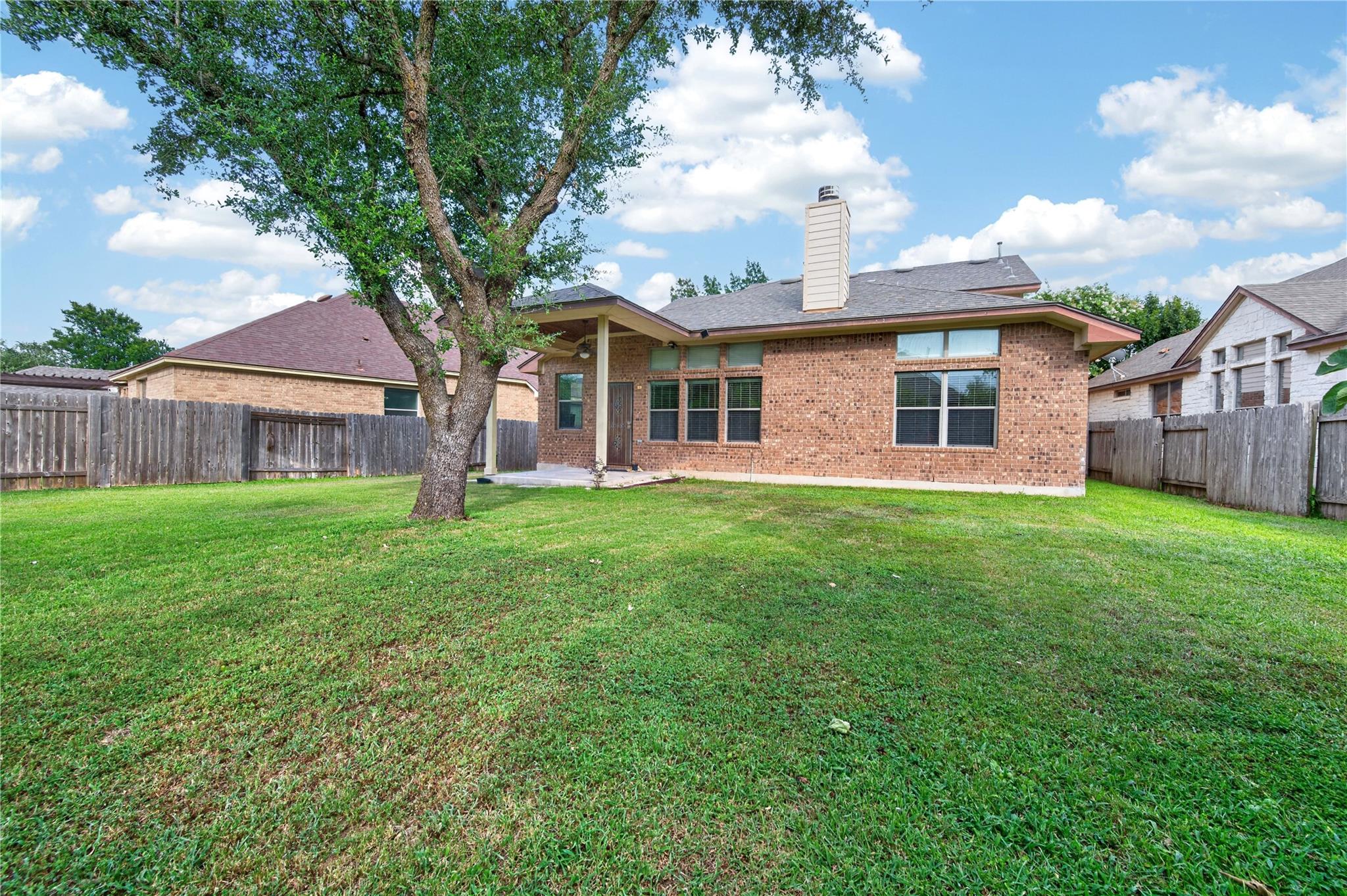 112 Latitude LN