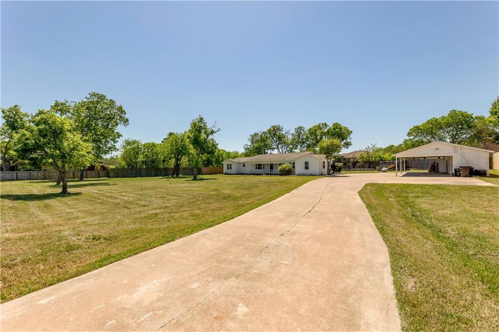 211 Tate LN, Round Rock