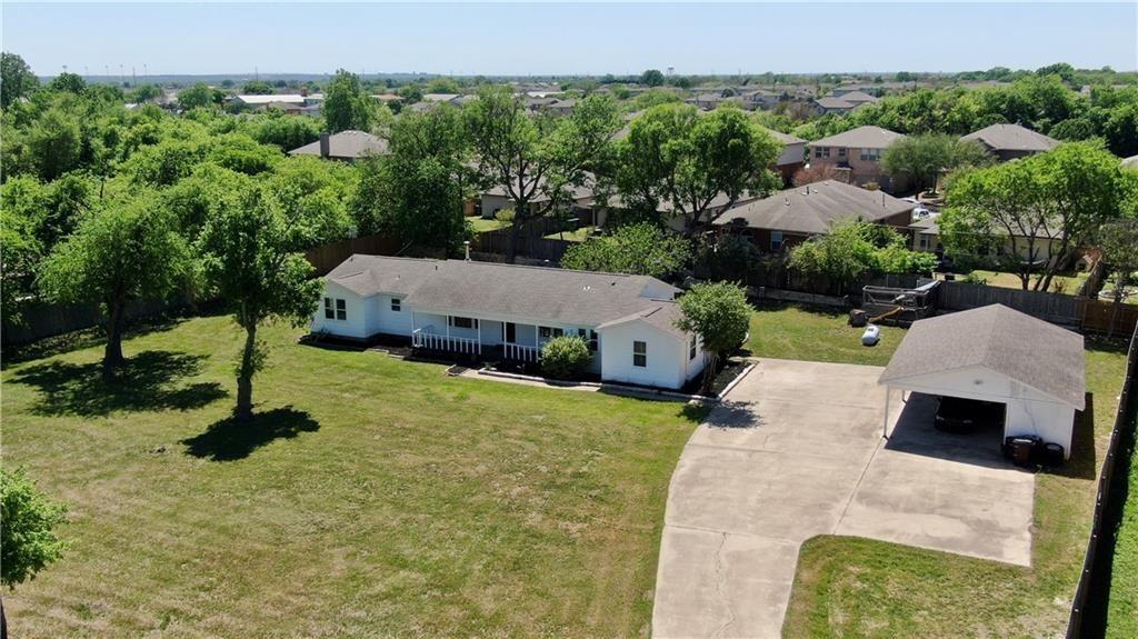 211 Tate LN, Round Rock