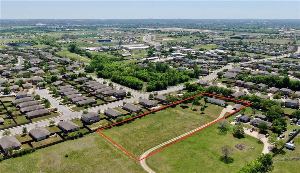 211 Tate LN, Round Rock