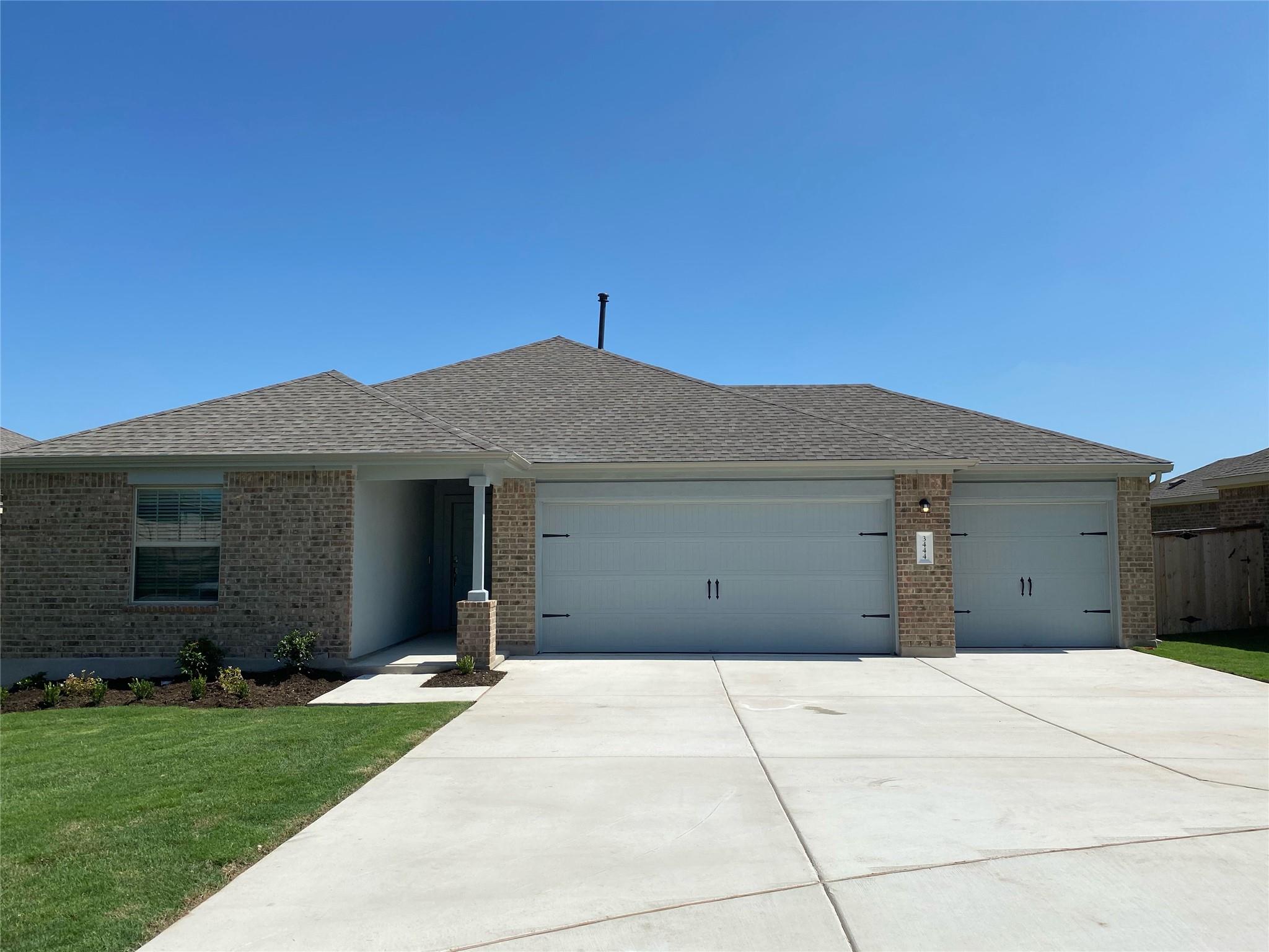 3444 Pauling Loop RD