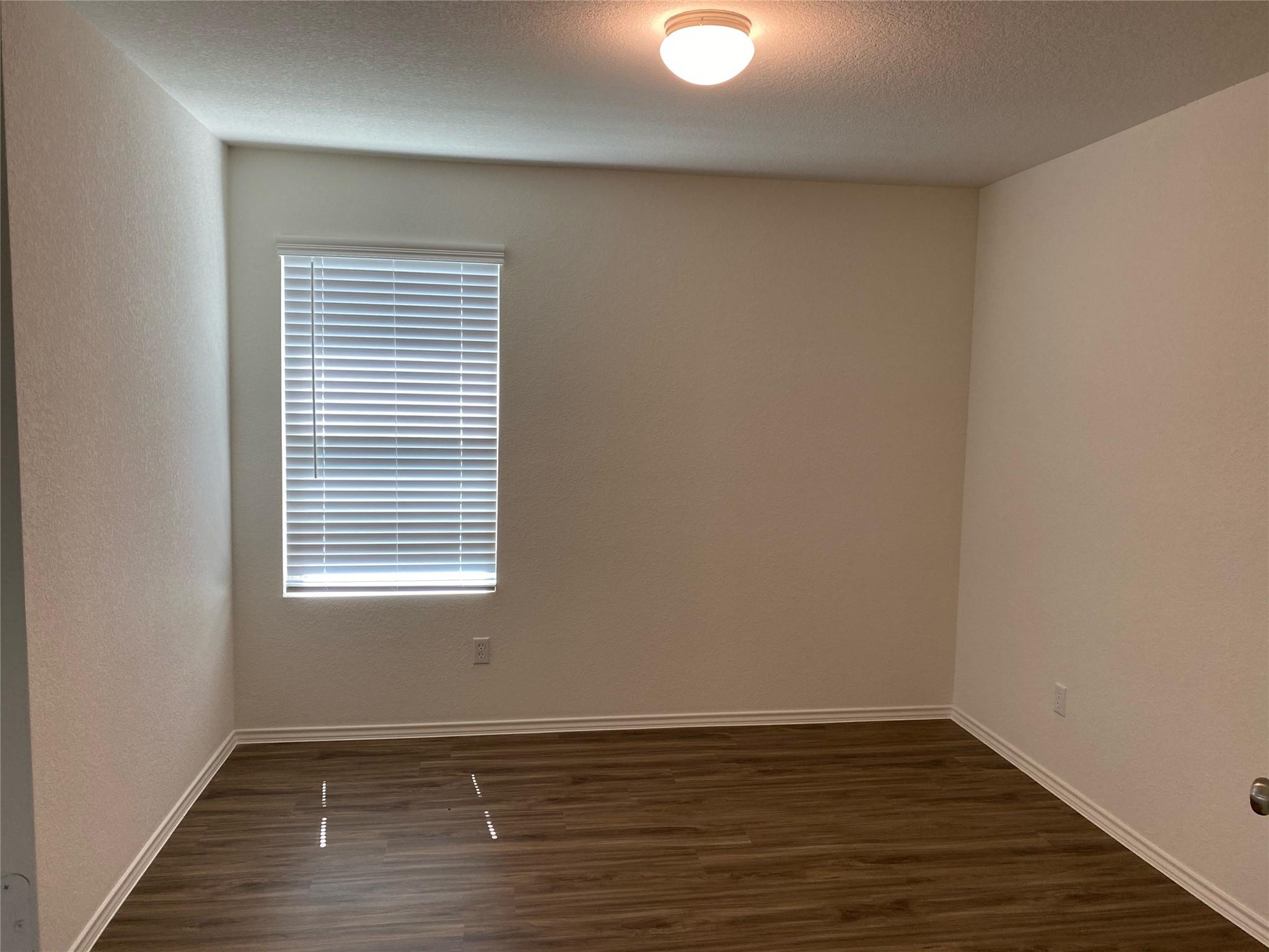 3444 Pauling Loop RD