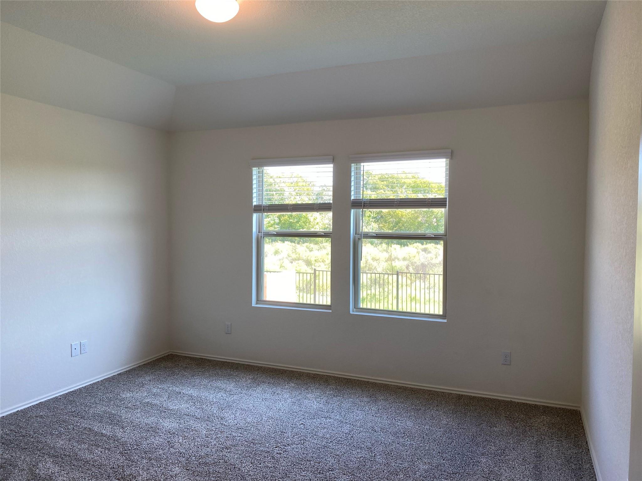 3444 Pauling Loop RD