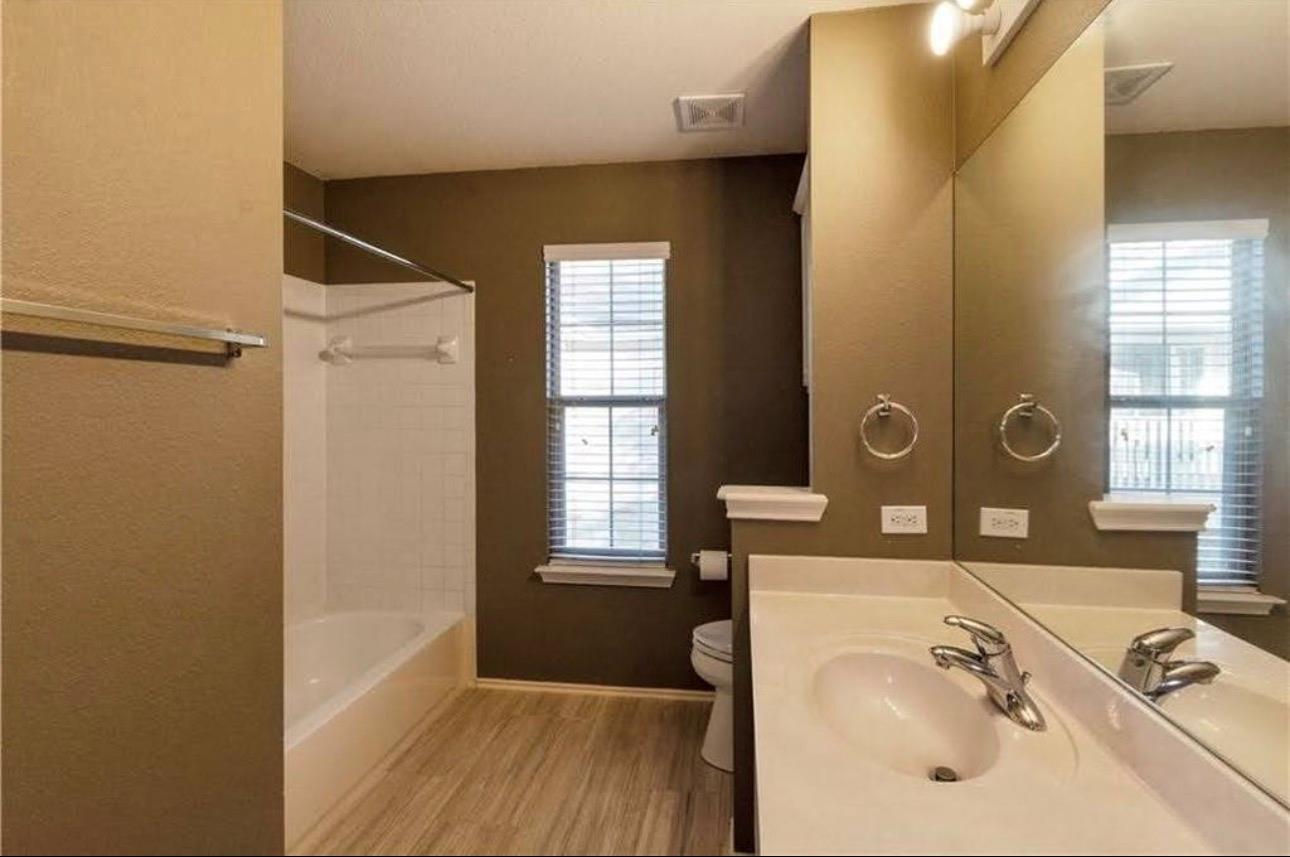 1900 Scofield Ridge PKWY # 3101