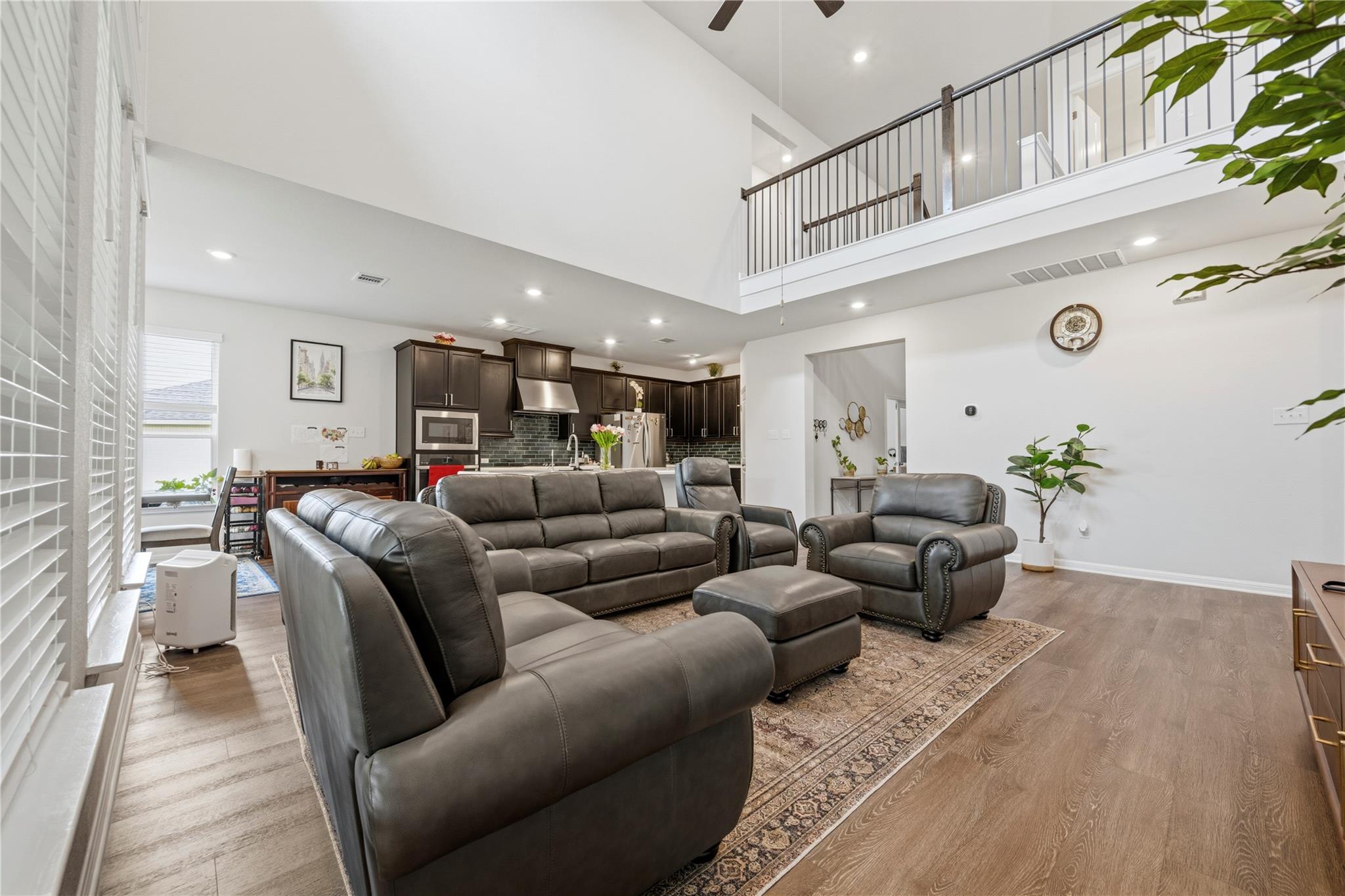 317 Barton Oak TRL