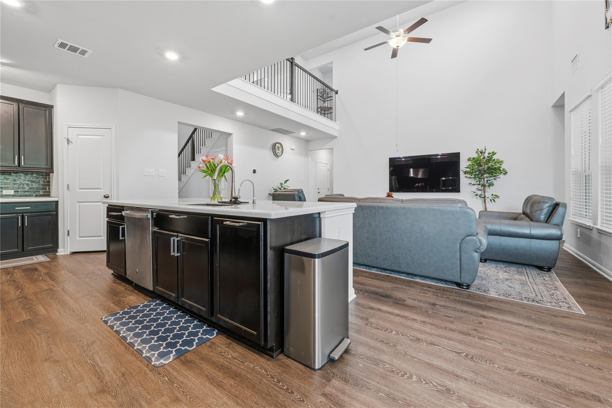 317 Barton Oak TRL