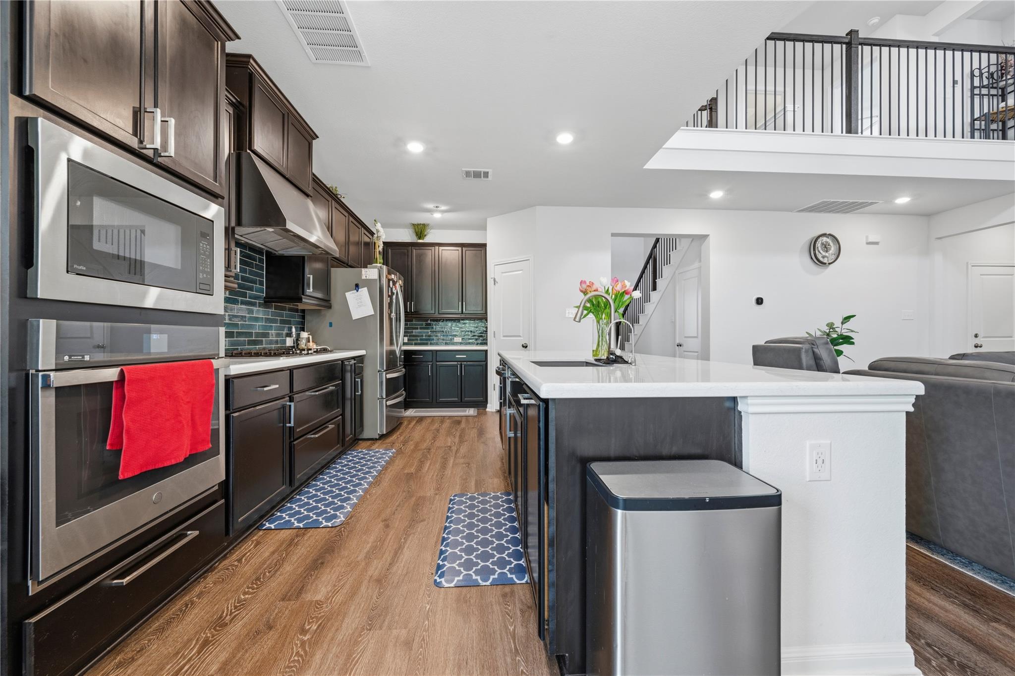 317 Barton Oak TRL