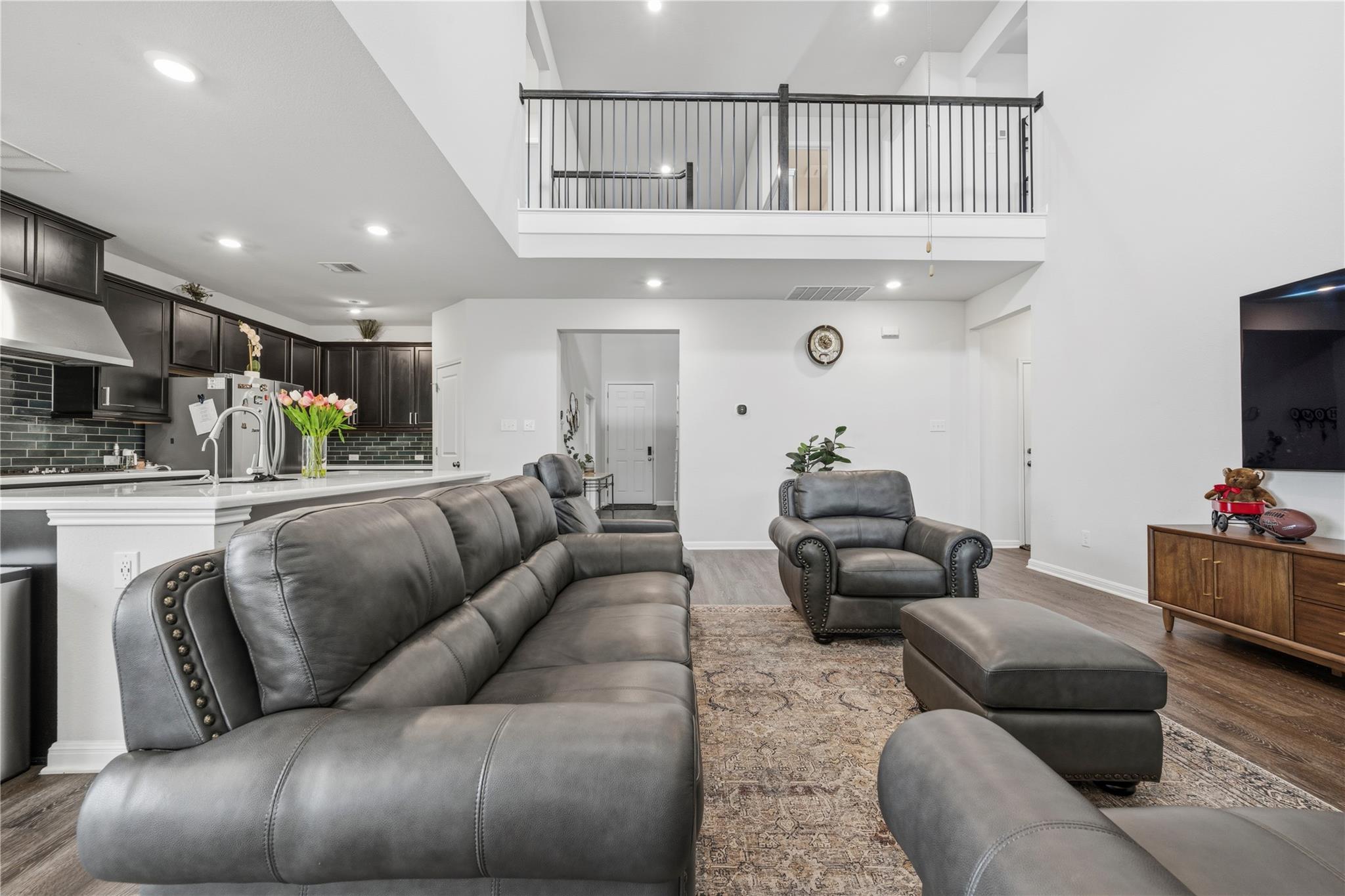 317 Barton Oak TRL