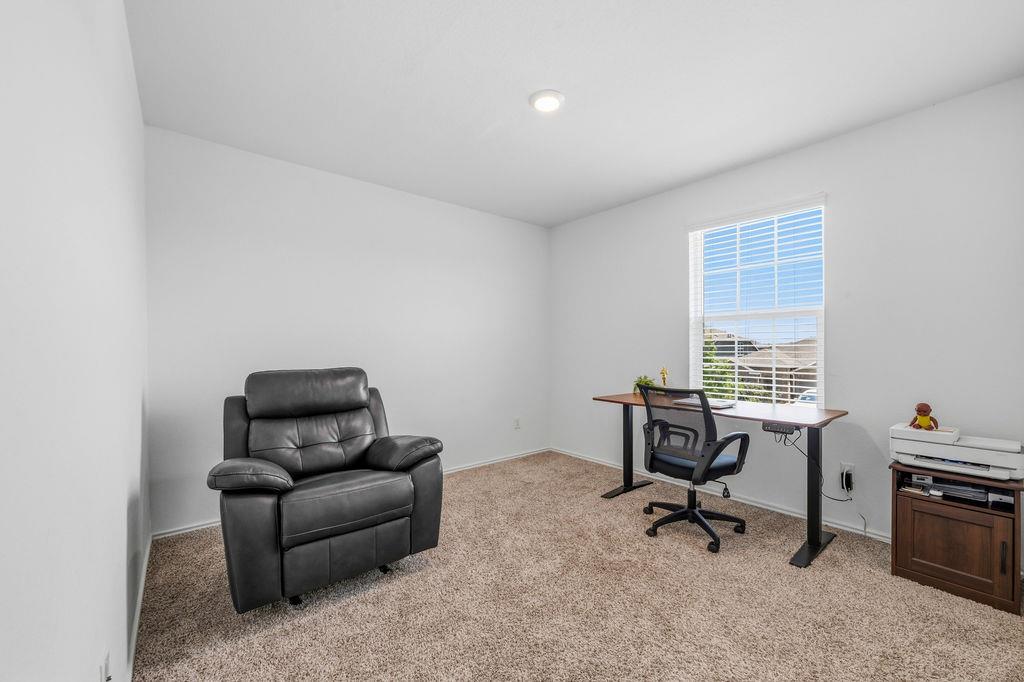 1733 Catahoula DR