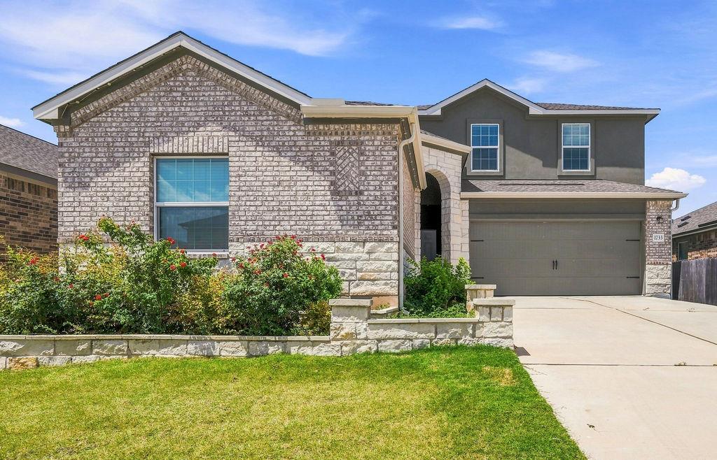 1733 Catahoula DR