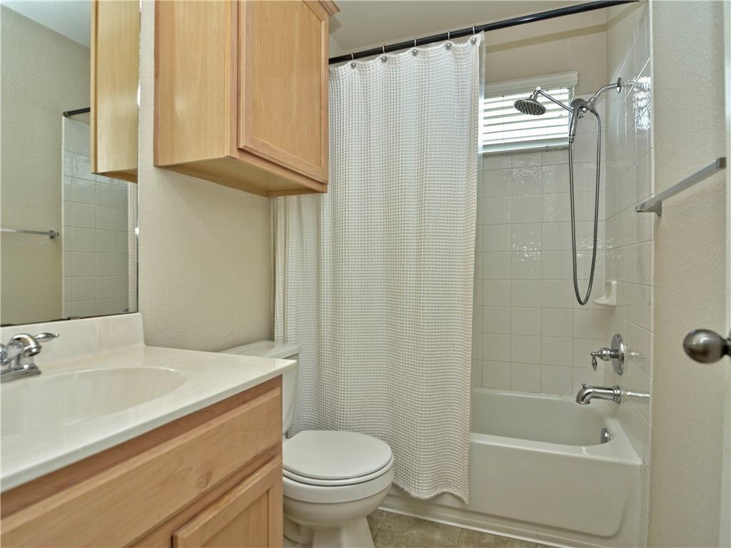4100 Whitecrest CV