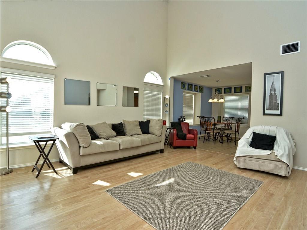 4100 Whitecrest CV
