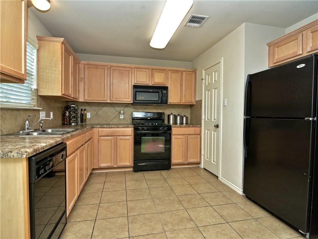 4100 Whitecrest CV