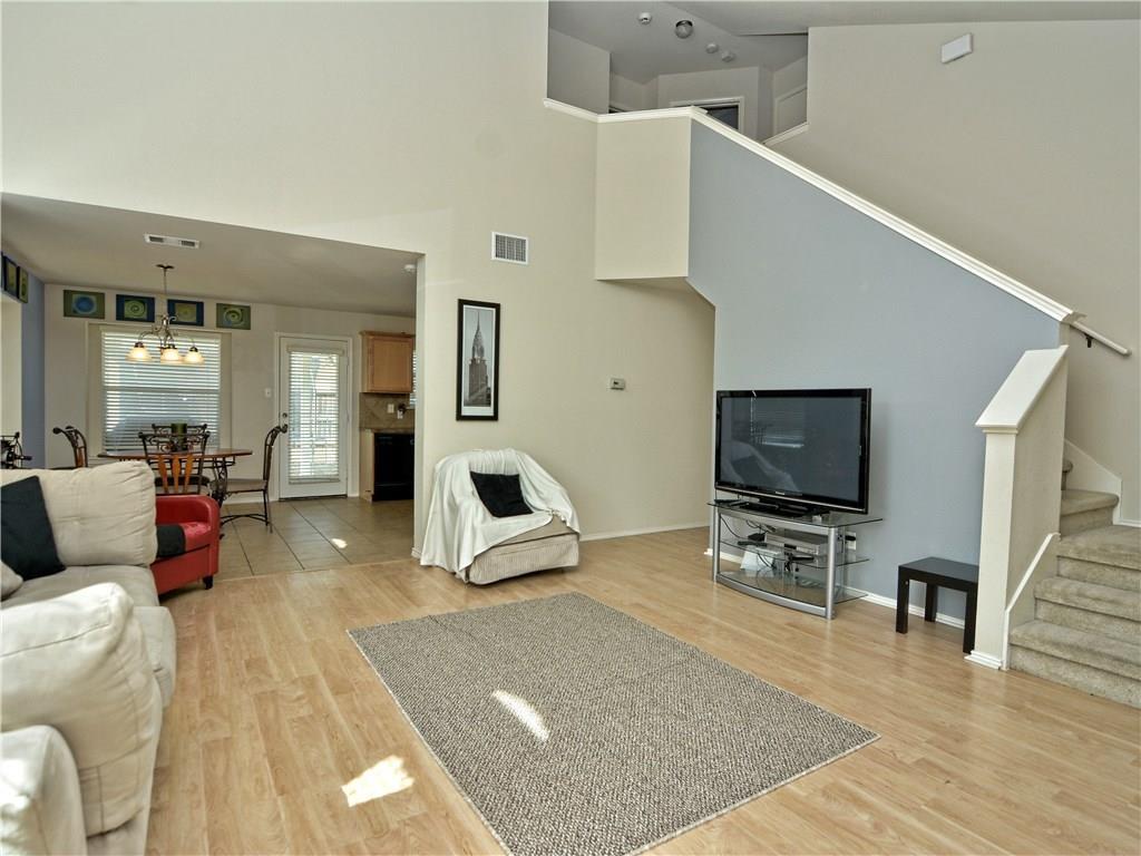 4100 Whitecrest CV
