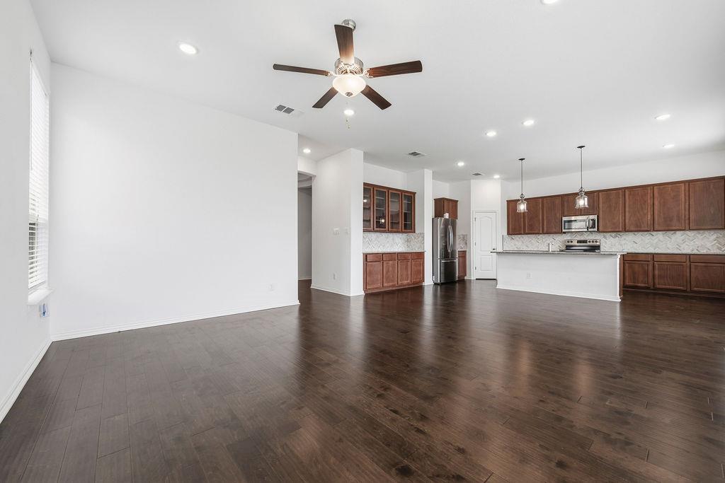 1005 Ridge Runner DR
