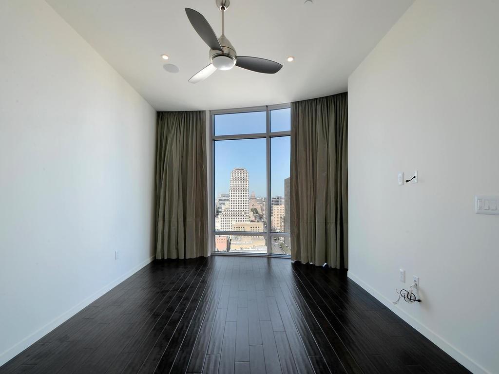 200 Congress Ave # 23D