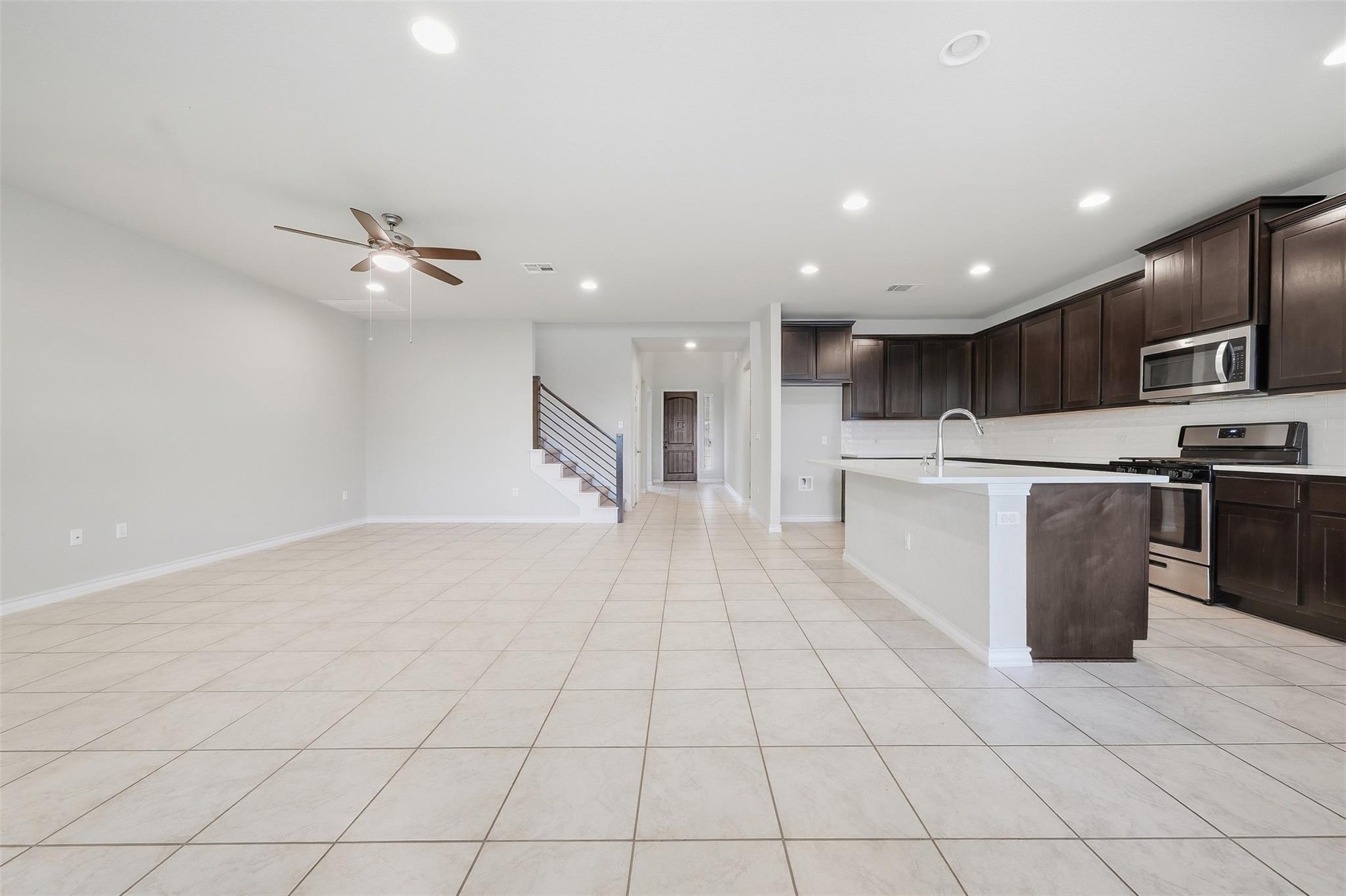 16700 Fresno CV