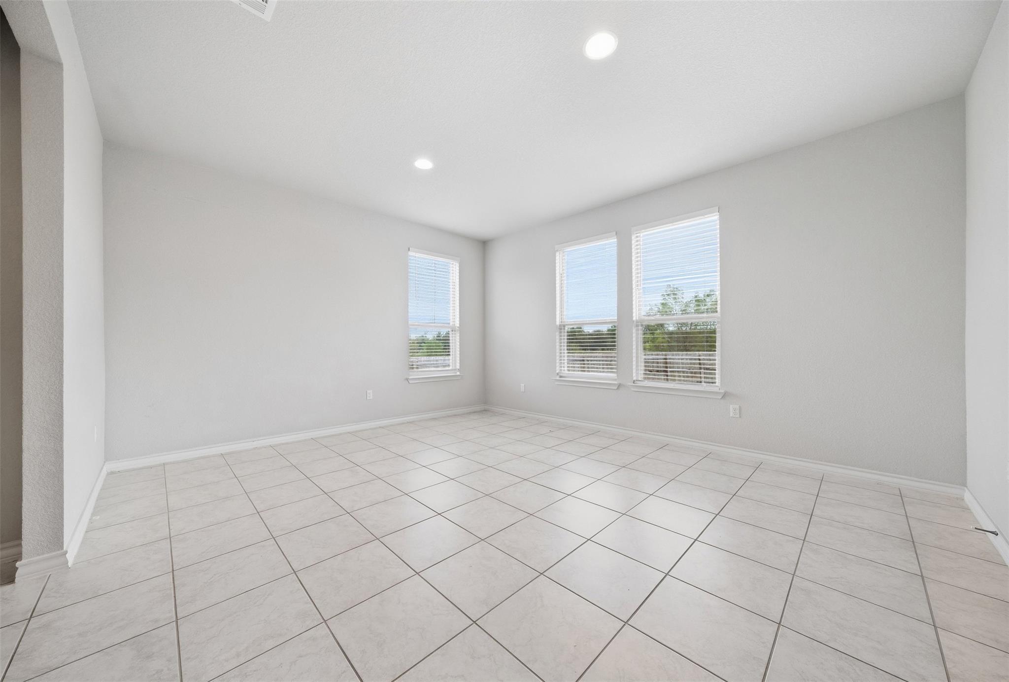 16700 Fresno CV