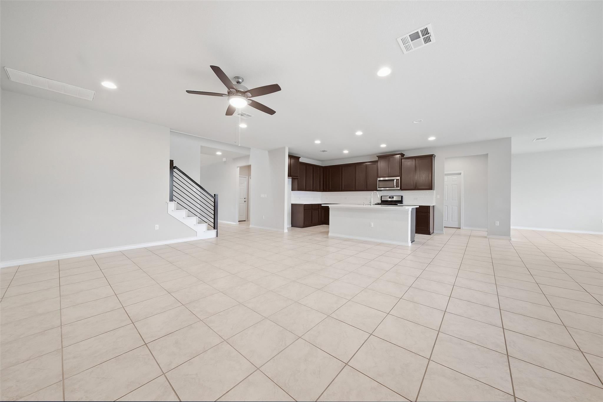 16700 Fresno CV