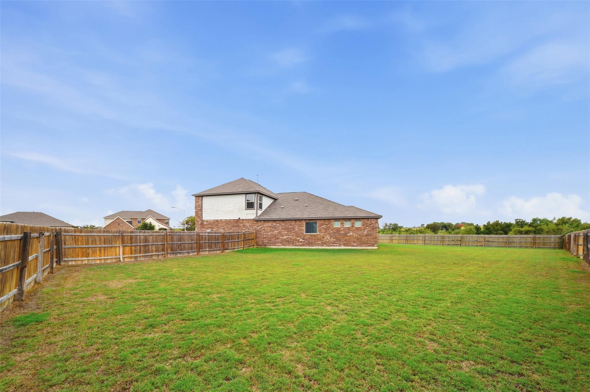 16700 Fresno CV