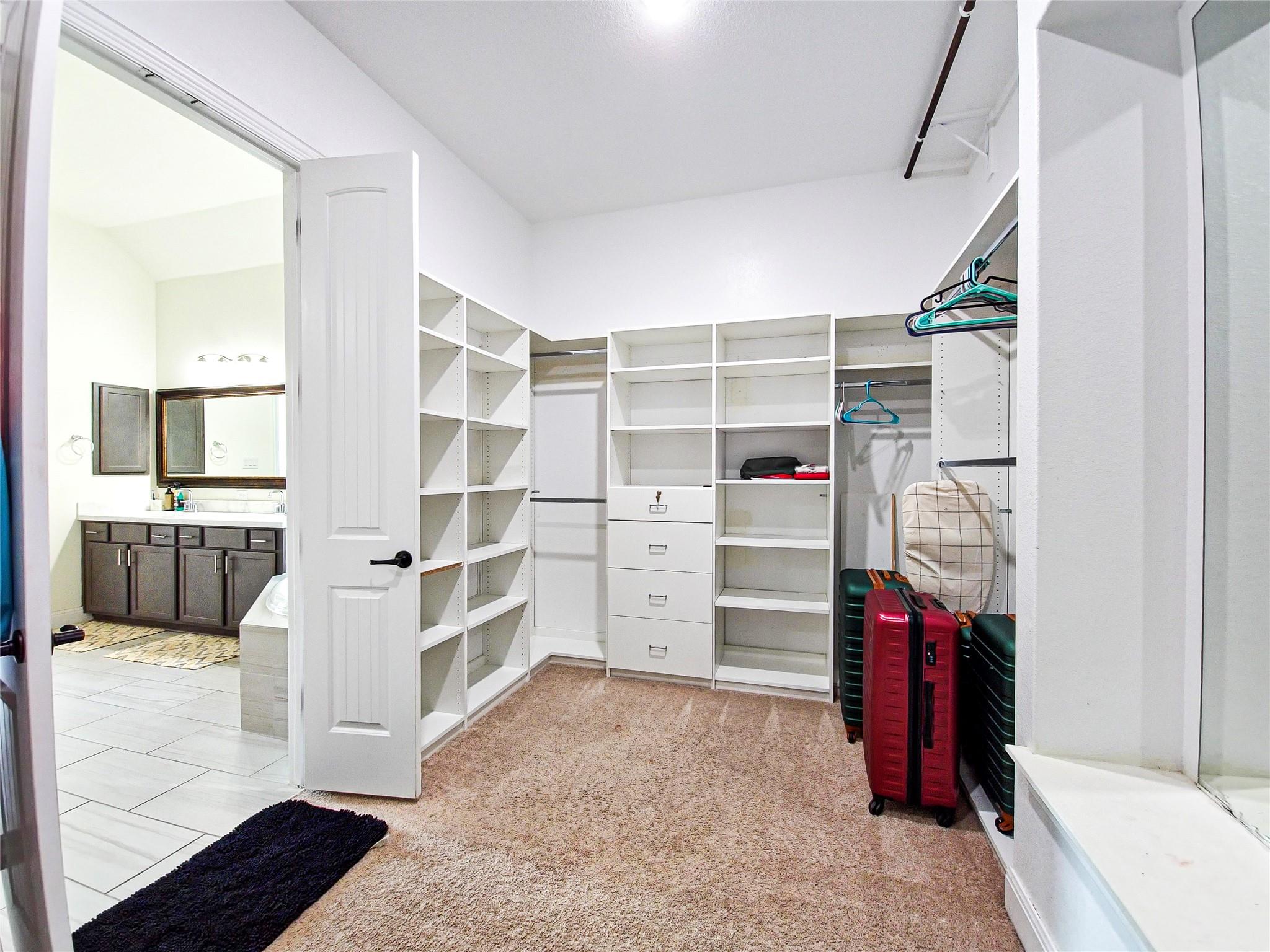 813 Sunny Ridge DR