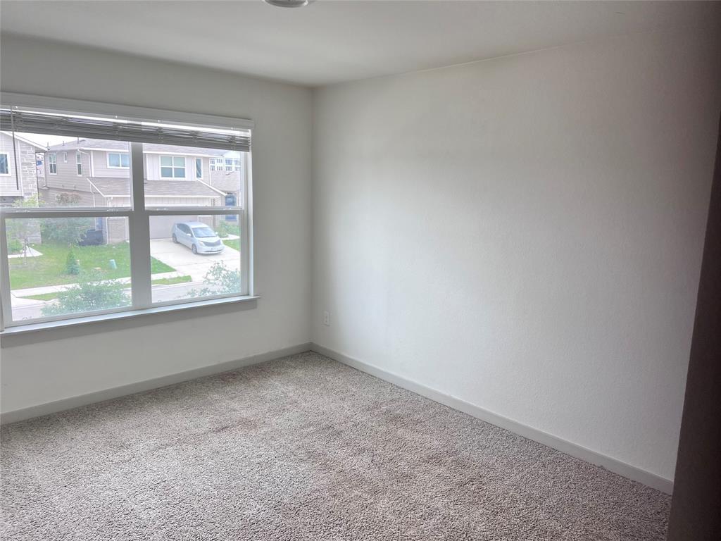 112 New Hampton WAY